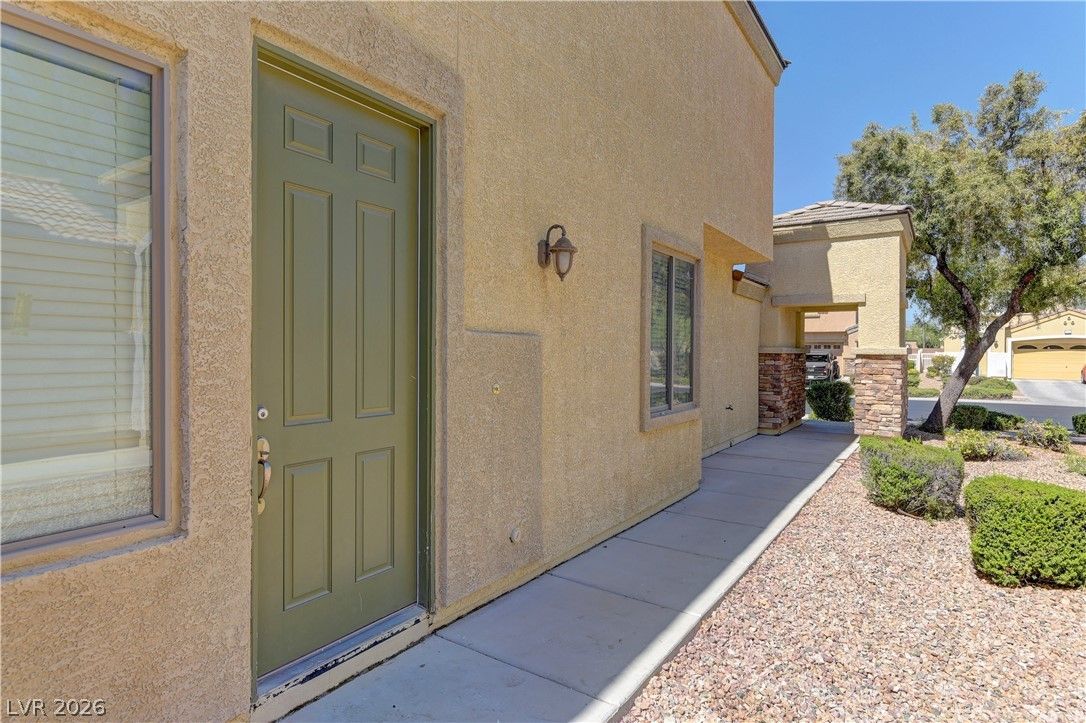 5536 Overlook Valley Street — photo 3