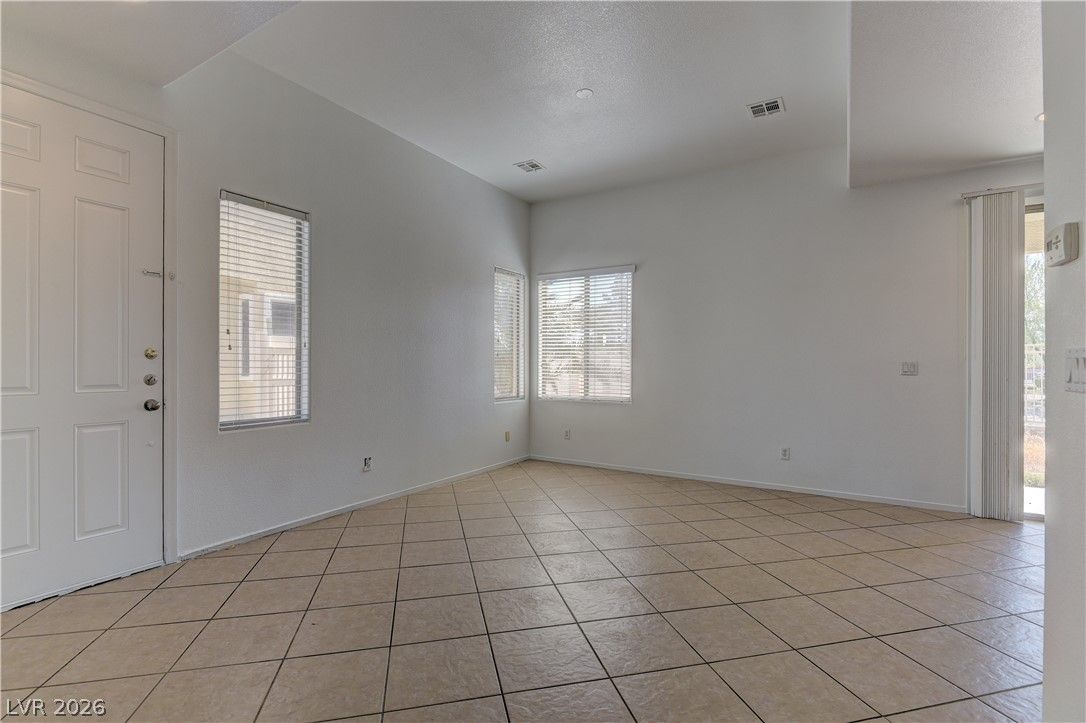 5536 Overlook Valley Street — photo 4