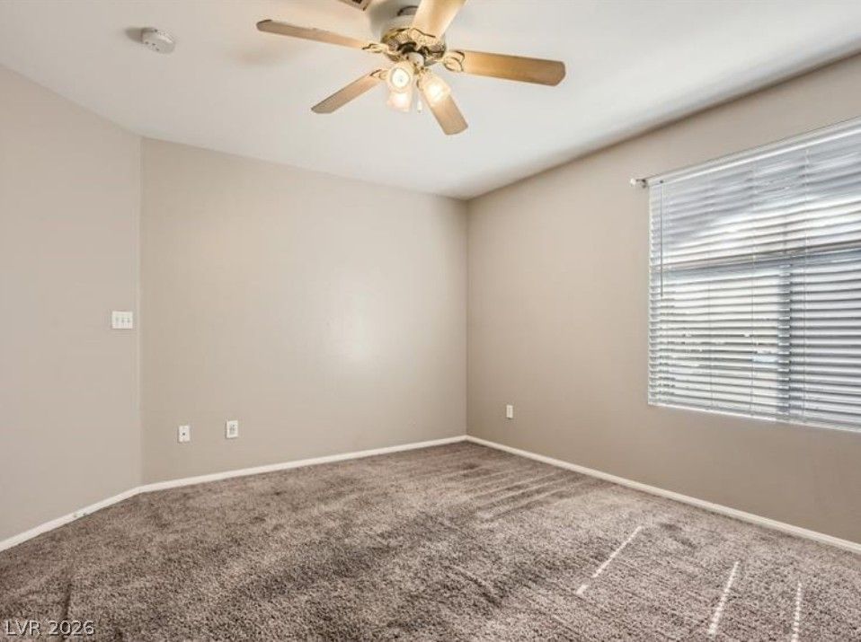 3950 South Sandhill Road 121 — photo 5 of 11