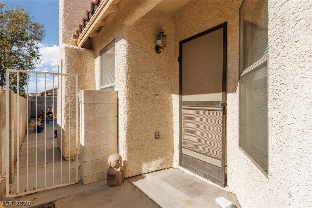 9311 Sailing Water Avenue — photo 4 of 29