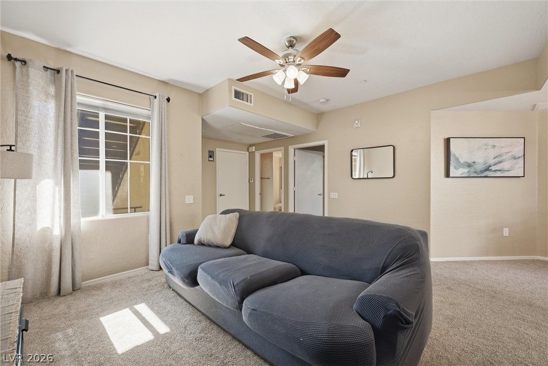 6868 Sky Pointe Drive 1053 — photo 5