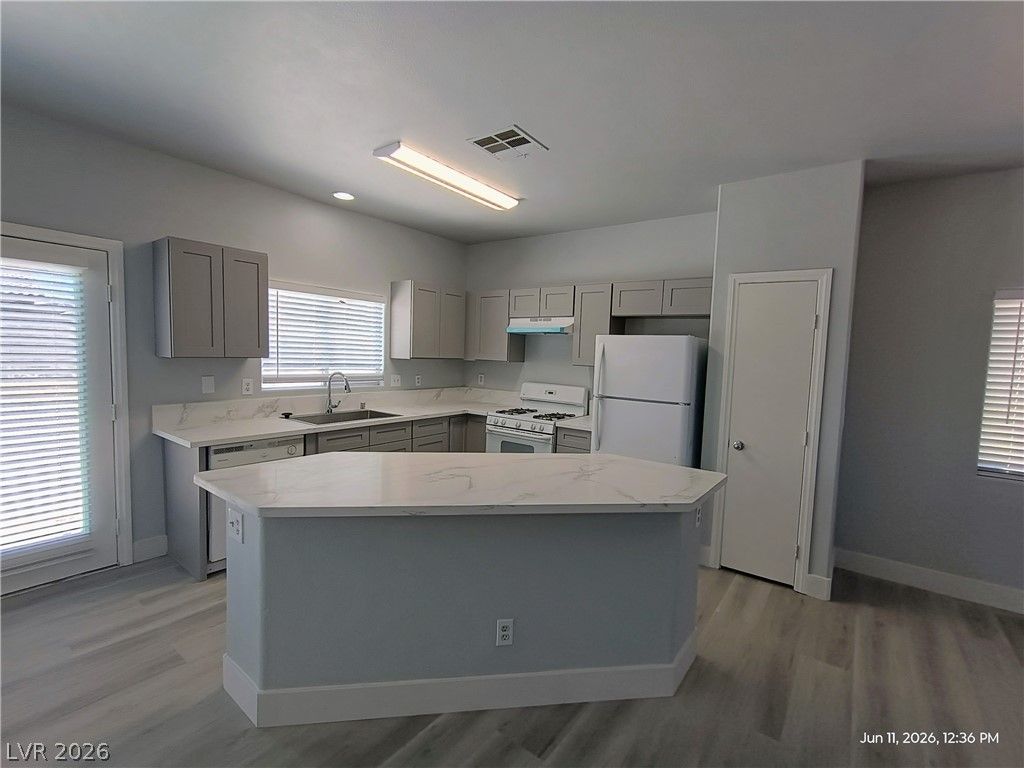 6045 Gum Springs Street — photo 4 of 25