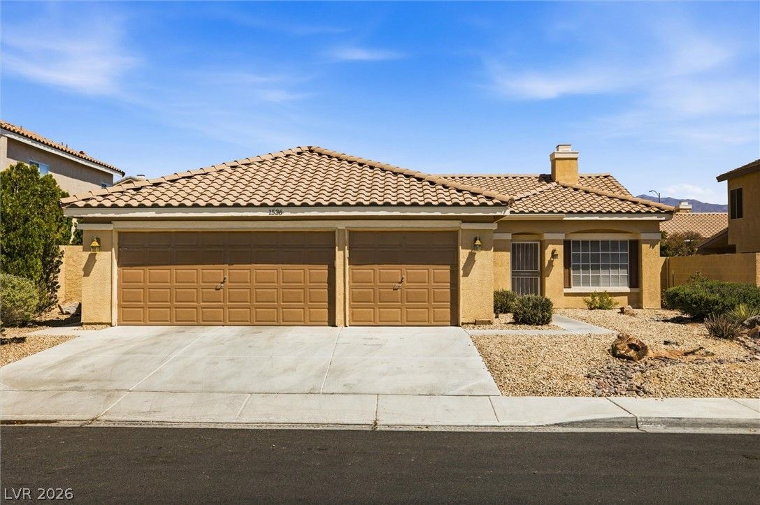 1536 Singing Bird Lane — photo 2 of 30