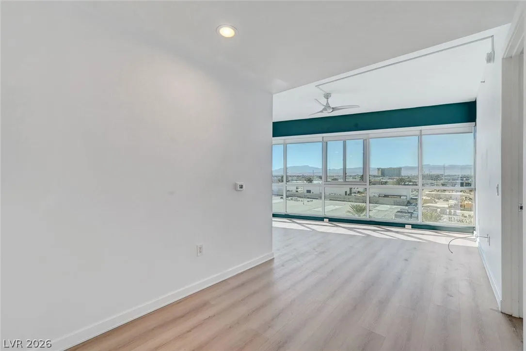 4575 Dean Martin Drive 602 — photo 4