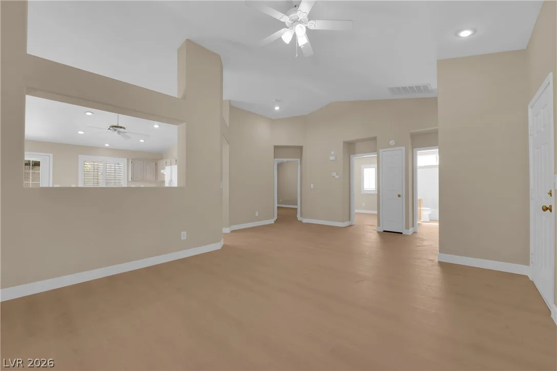 931 Horsethief Ranch Avenue — photo 4 of 29