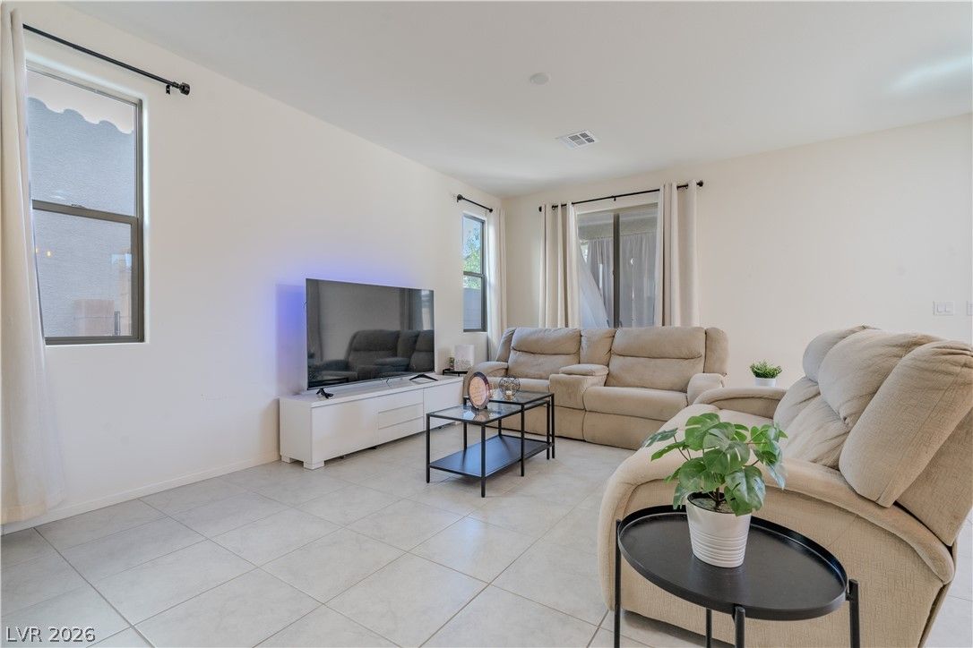10045 Silver Comet Court — photo 5