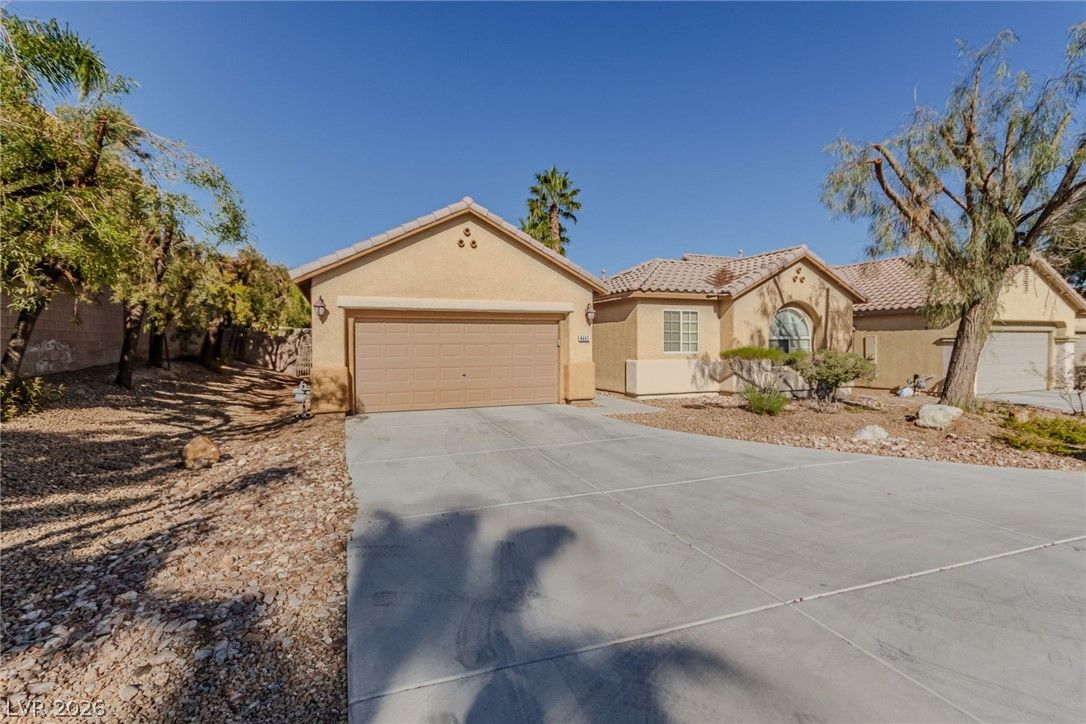 8692 Blakely Court — photo 2