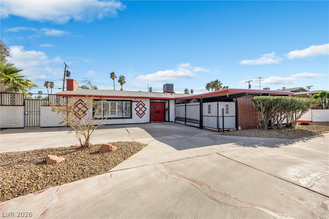 1589 Silver Mesa Way — photo 3