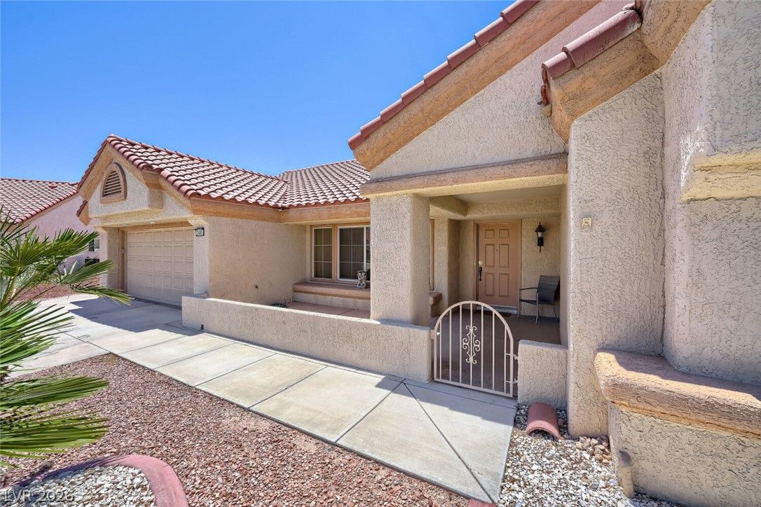 2405 Burke Court — photo 2