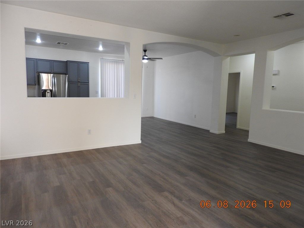 5318 Spring Canyon Street — photo 3