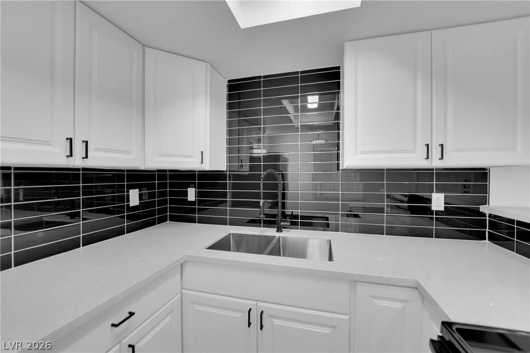 3432 Aristos Avenue C — photo 4