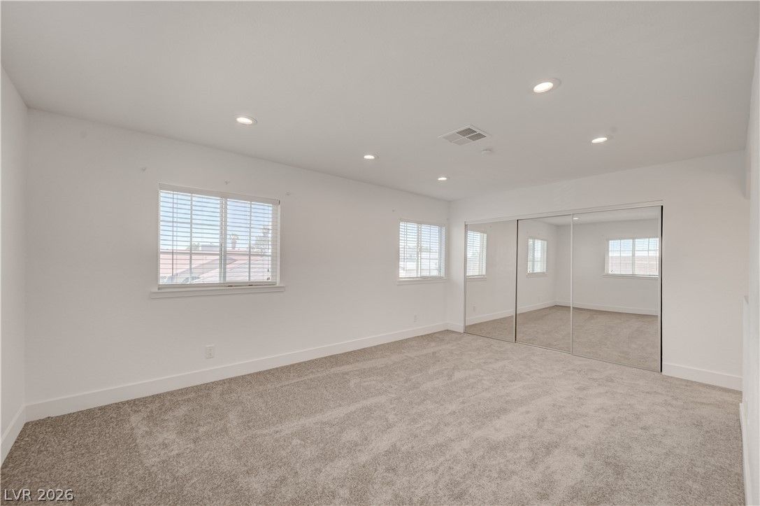 6348 COPPERFIELD Avenue — photo 5