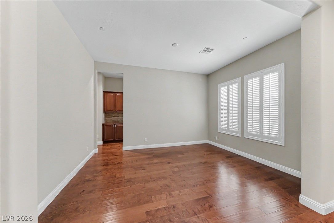 2908 Grande Arch Street — photo 4