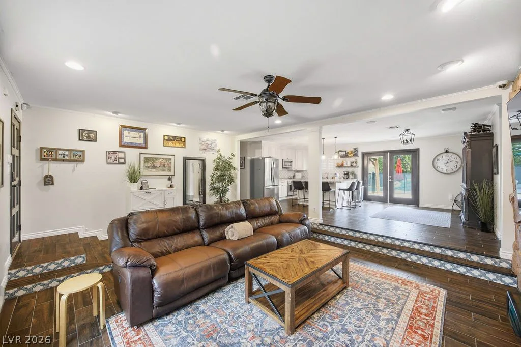 8715 West Hammer Lane — photo 4 of 67