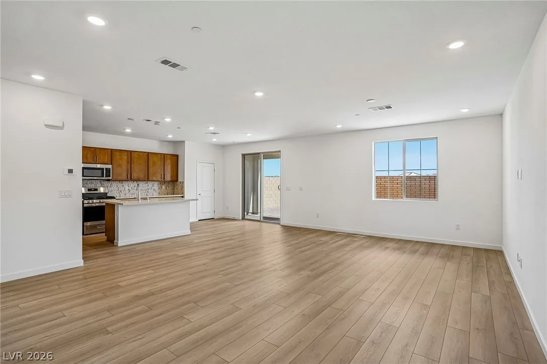 316 Cabasa Place — photo 3