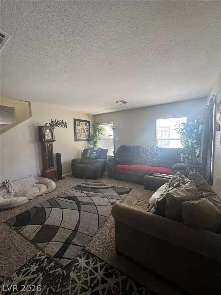 667 Shadwell Street — photo 3 of 17