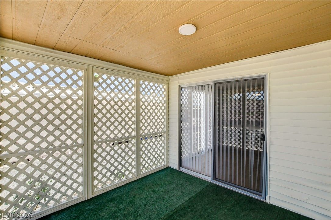 3430 Isle Royale Drive — photo 4