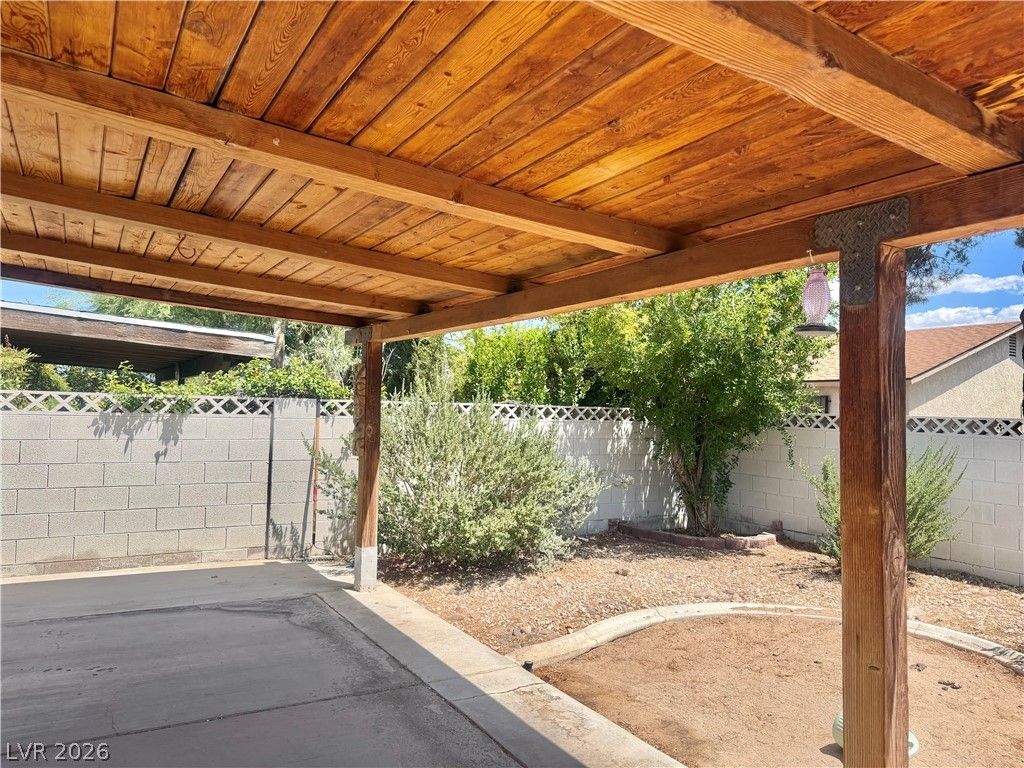 6461 West Viking Road — photo 3