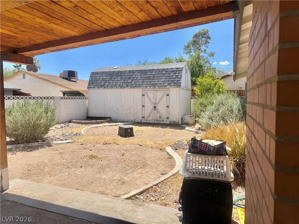 6461 West Viking Road — photo 4
