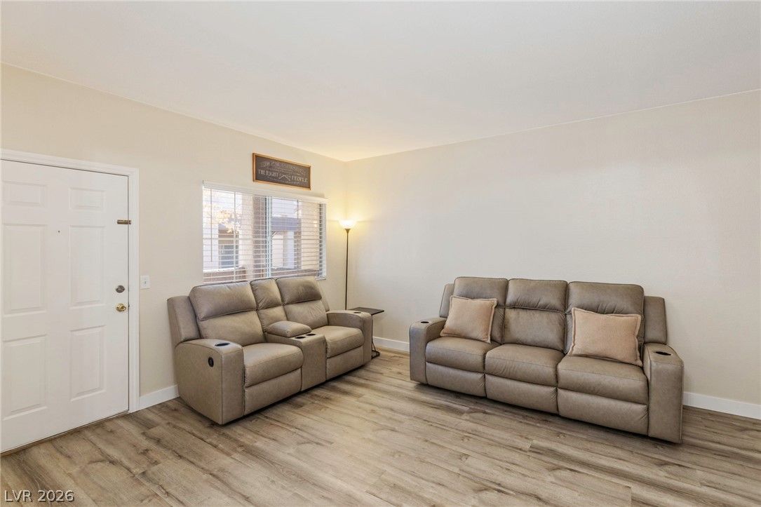5250 South Rainbow Boulevard 1063 — photo 3