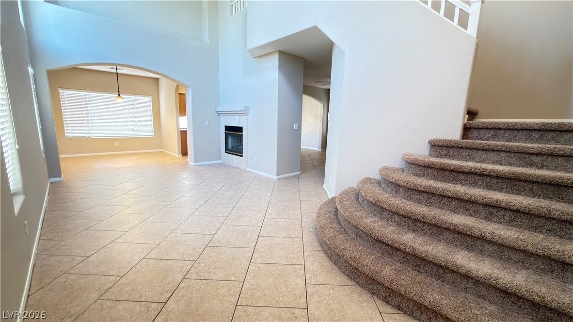 8524 Gold Flash Avenue — photo 2 of 31