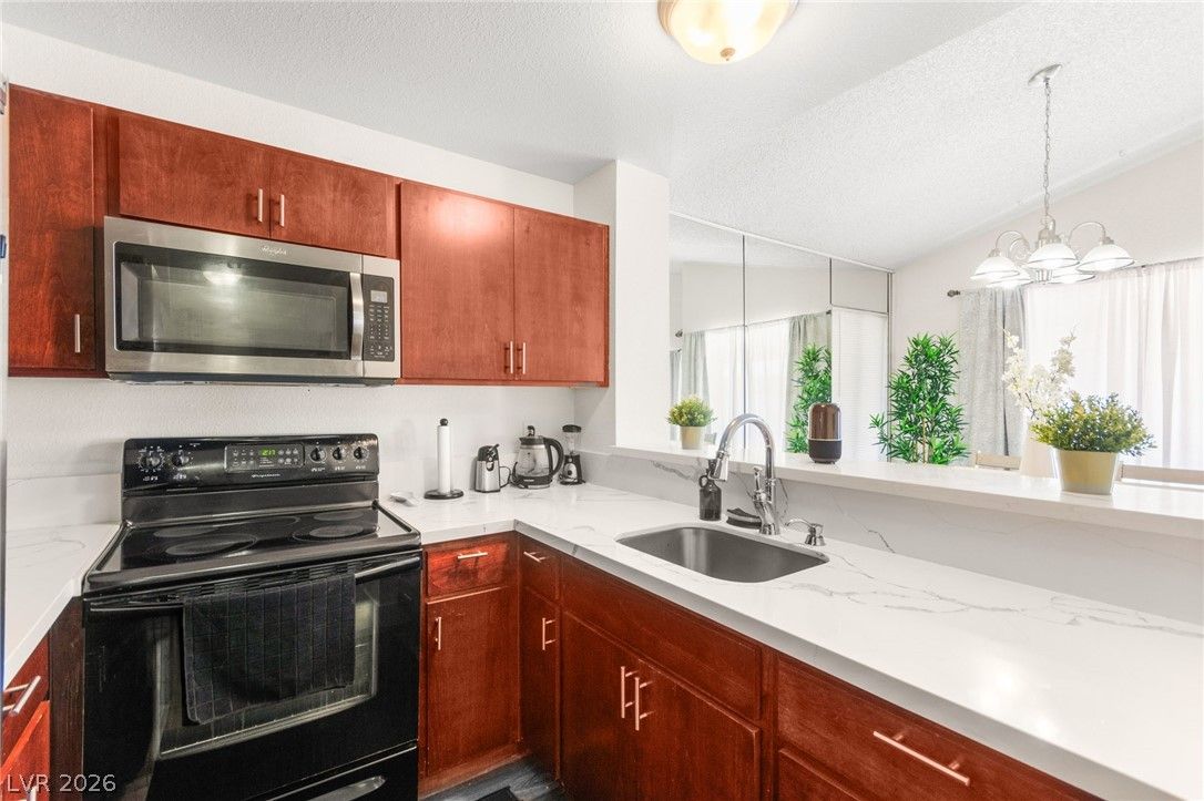 5581 Orchard Lane 150 — photo 3