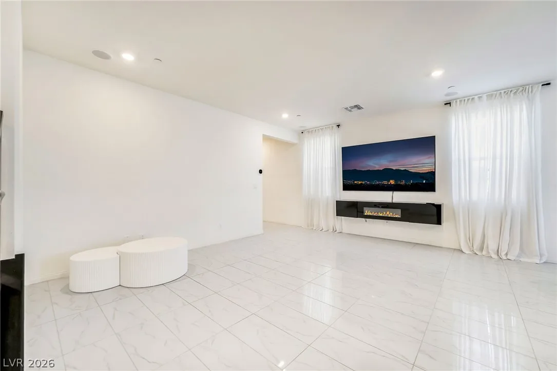 3430 Falciano Street — photo 2