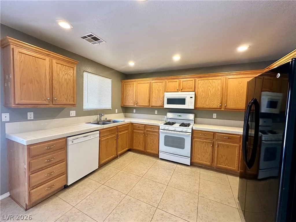 9362 Boulder Opal Avenue — photo 5
