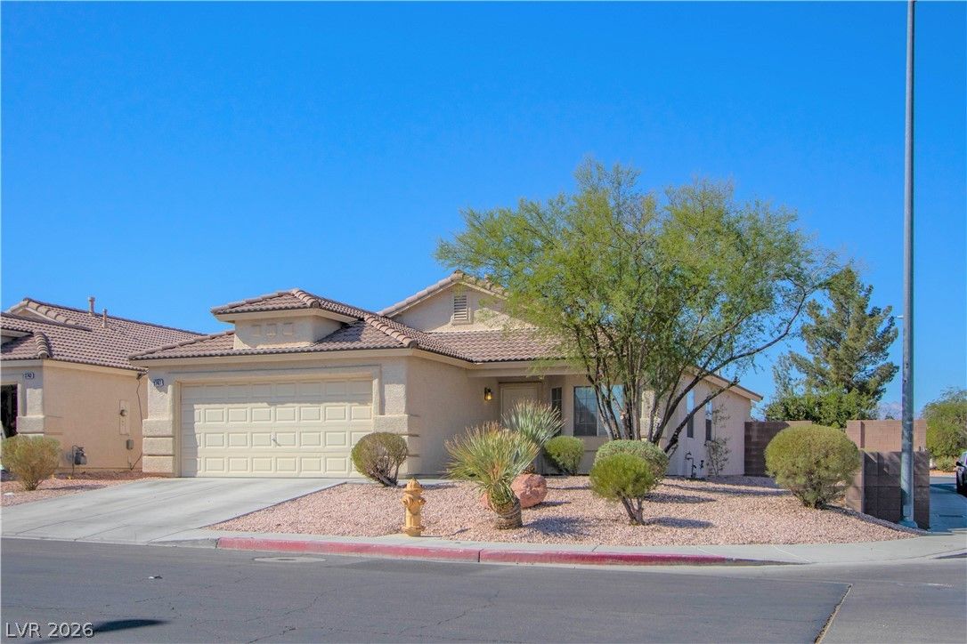 3747 Shadow Tree Street — photo 1