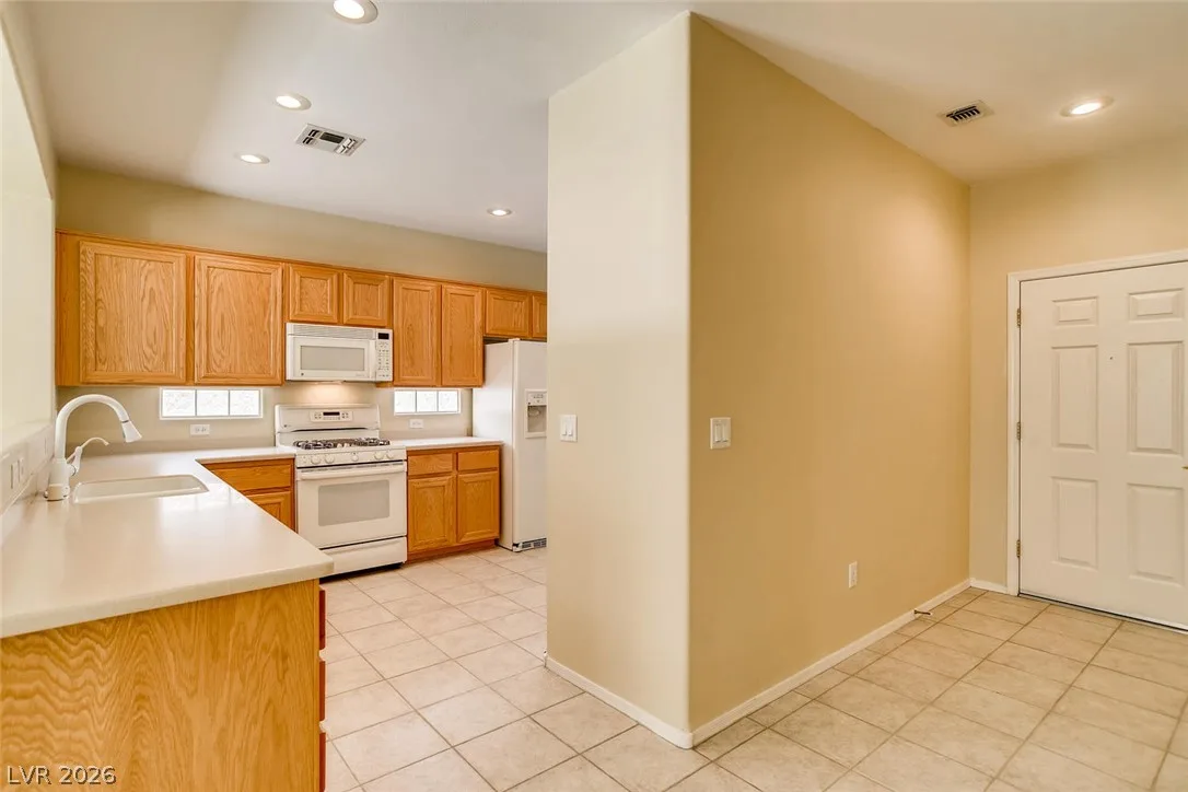 3027 Hickory Valley Road — photo 3