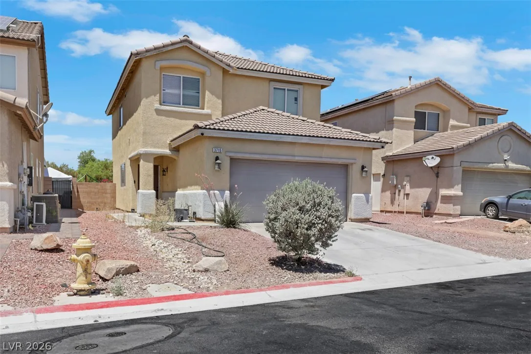 3715 Kit Fox Street — photo 2
