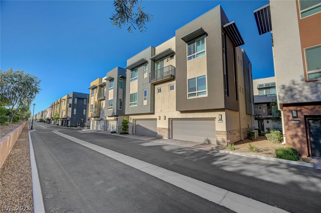 10989 Limeslice Avenue 0 — photo 3 of 43