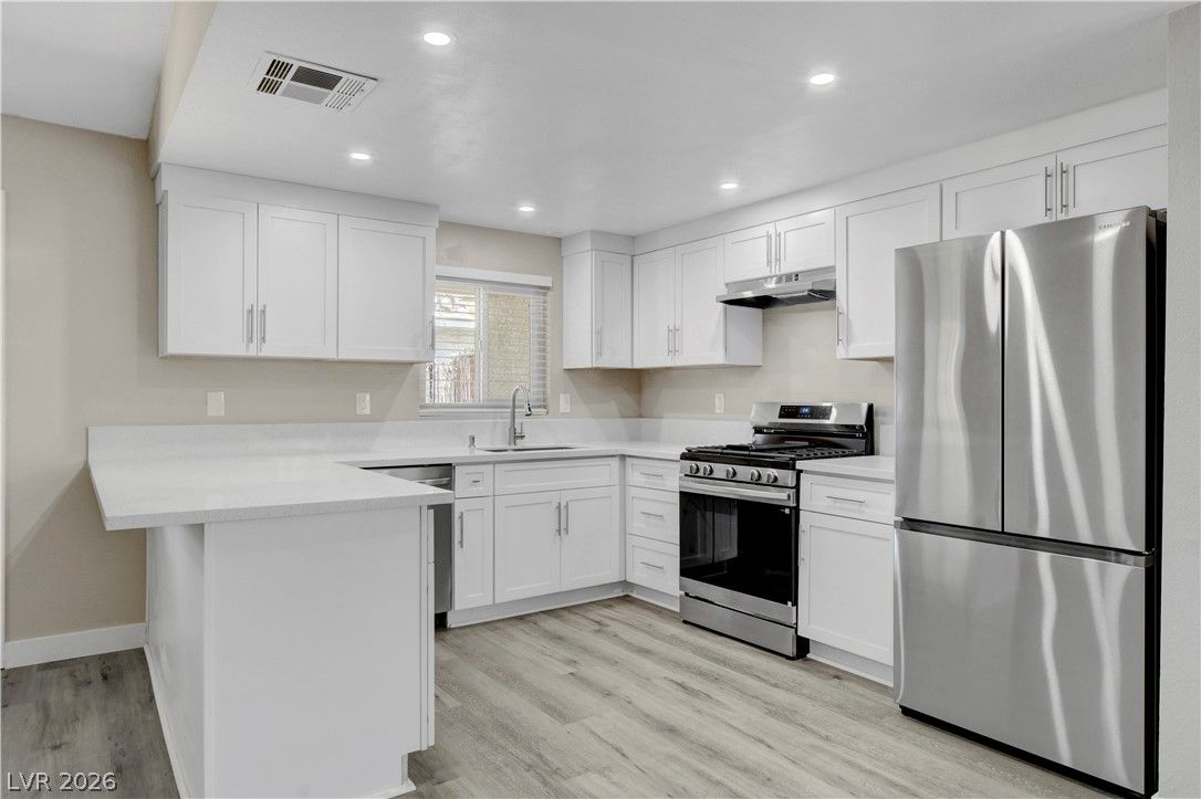 3948 New Hope Way — photo 3 of 30