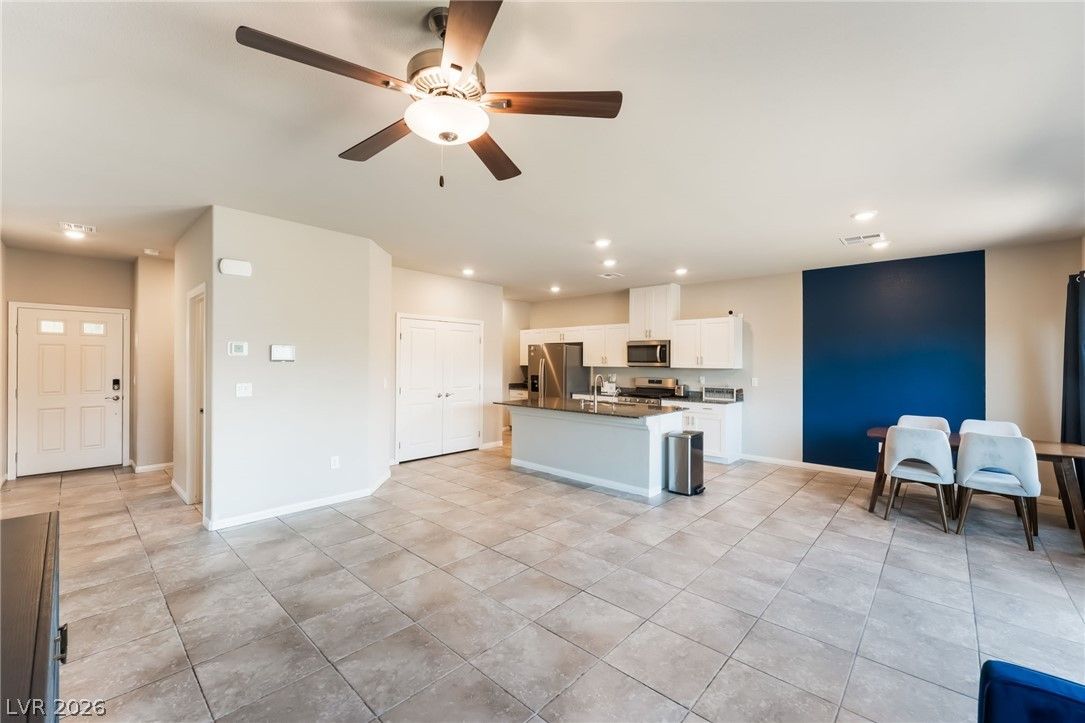 3803 Ramura Avenue — photo 5 of 40