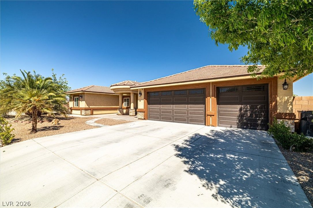 6720 Stubblefield Drive — photo 3 of 52