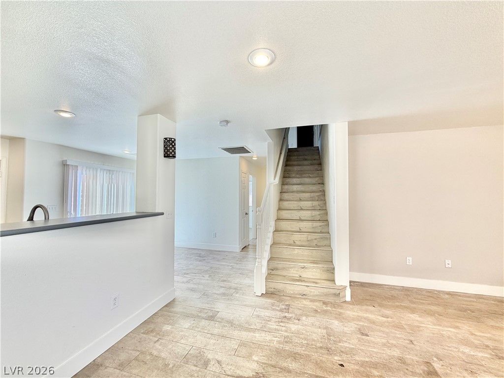 5863 Rose Tiara Drive — photo 5