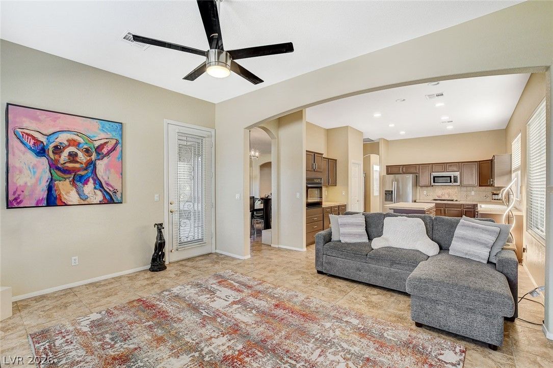 3290 Squire Street — photo 4