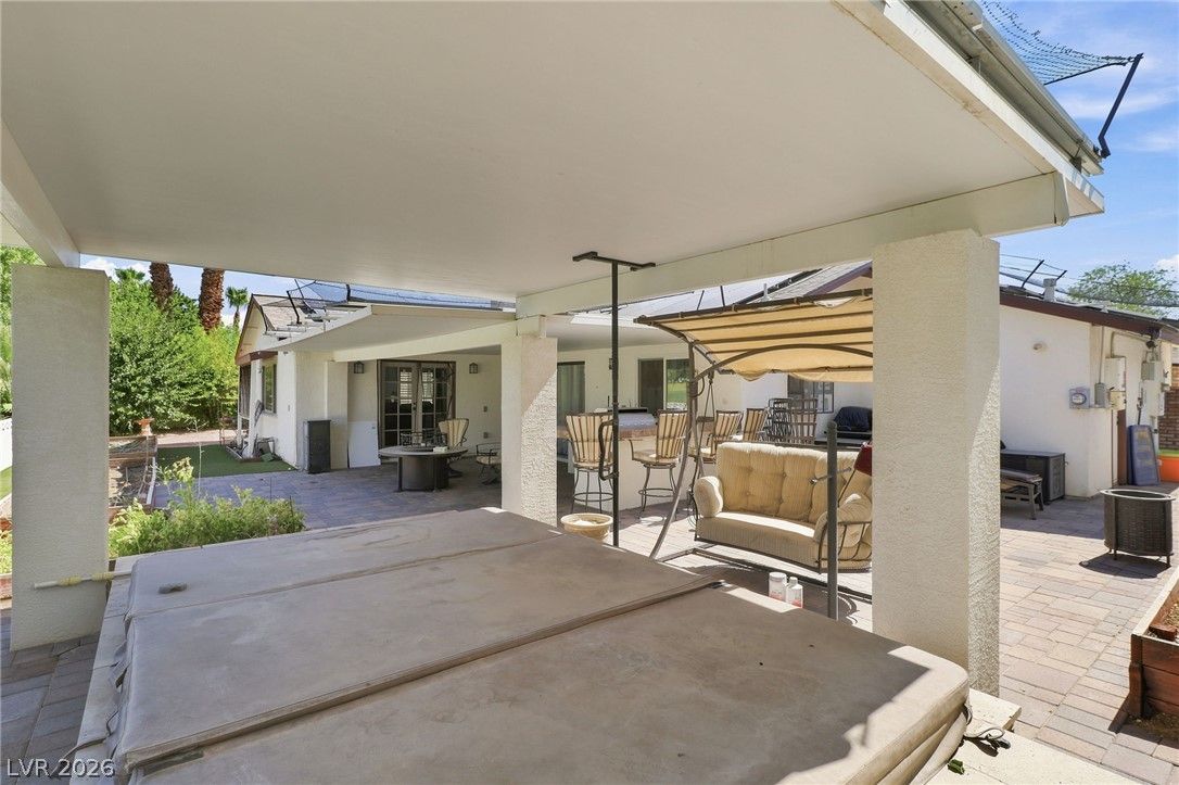 1209 Oak Tree Lane — photo 4