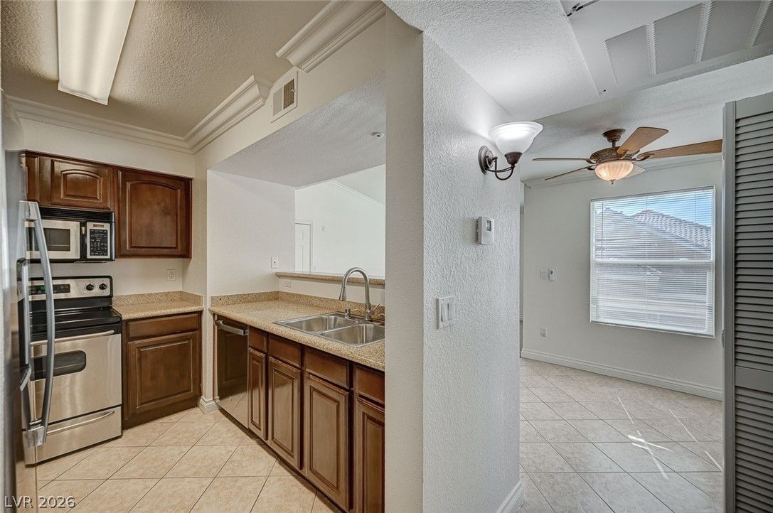 8101 West Flamingo Road 2109 — photo 2