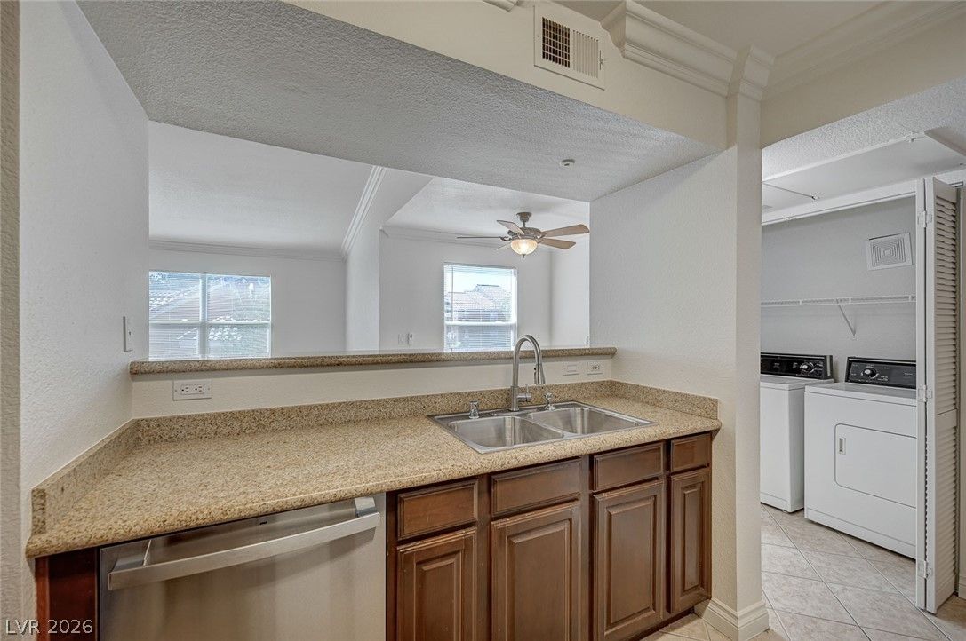 8101 West Flamingo Road 2109 — photo 3