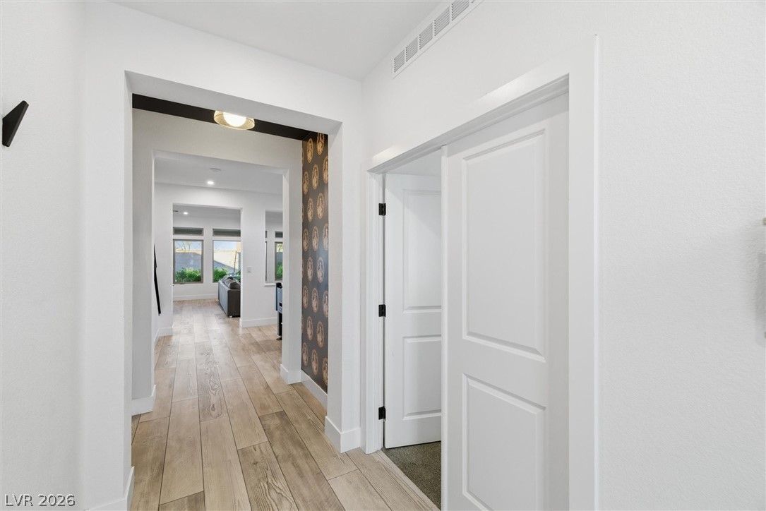 7110 Moss Hill Avenue — photo 4
