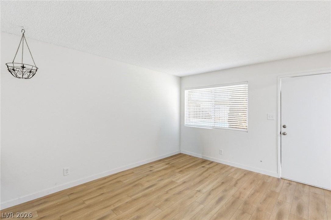 208 Orland Street 10 — photo 4 of 29