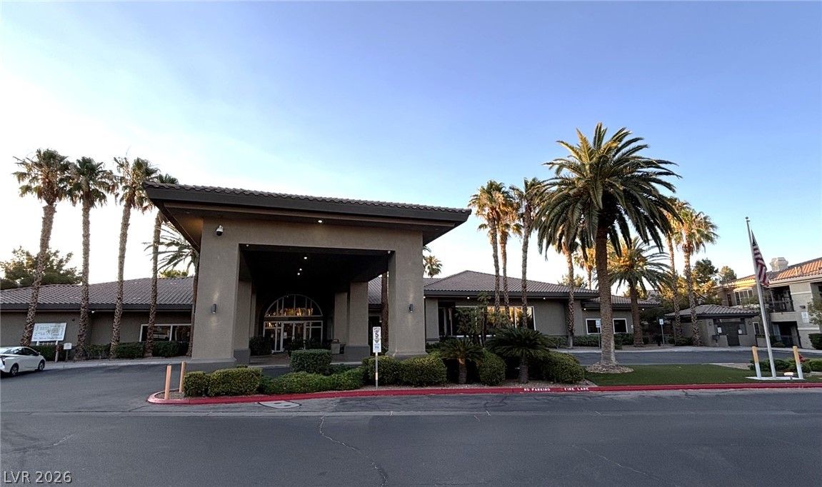 9050 West Warm Springs Road 2035 — photo 2