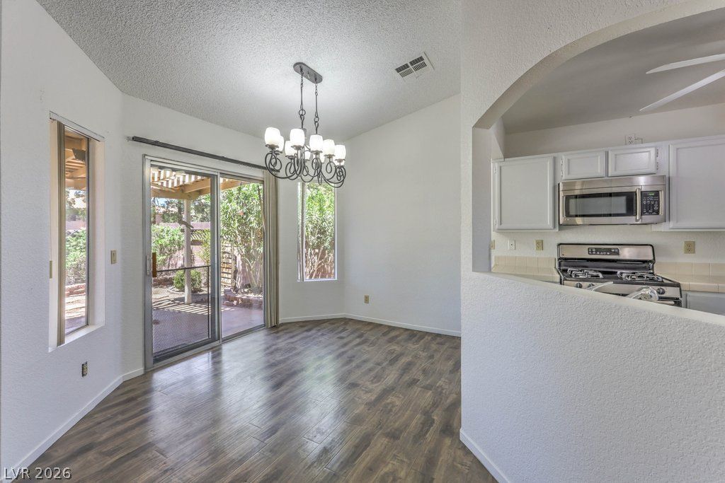1451 Harmony Hill Drive — photo 4 of 45