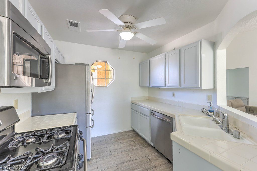 1451 Harmony Hill Drive — photo 5 of 45