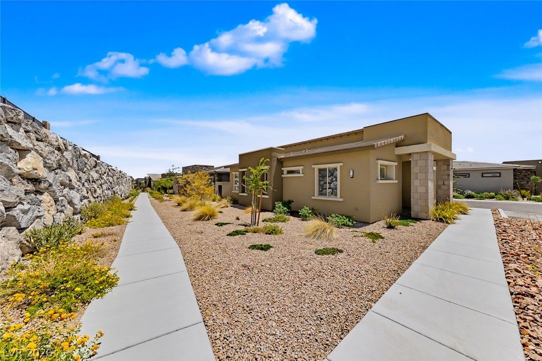 925 Allister Fields Lane — photo 4