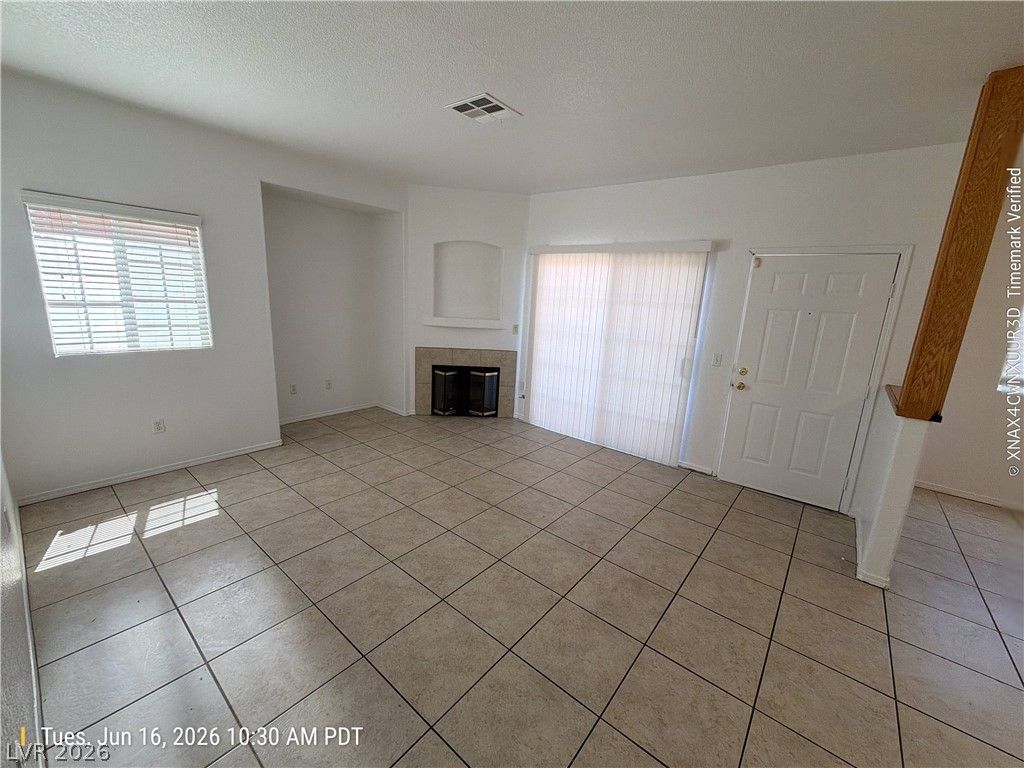 4730 East Craig Road 1124 — photo 4