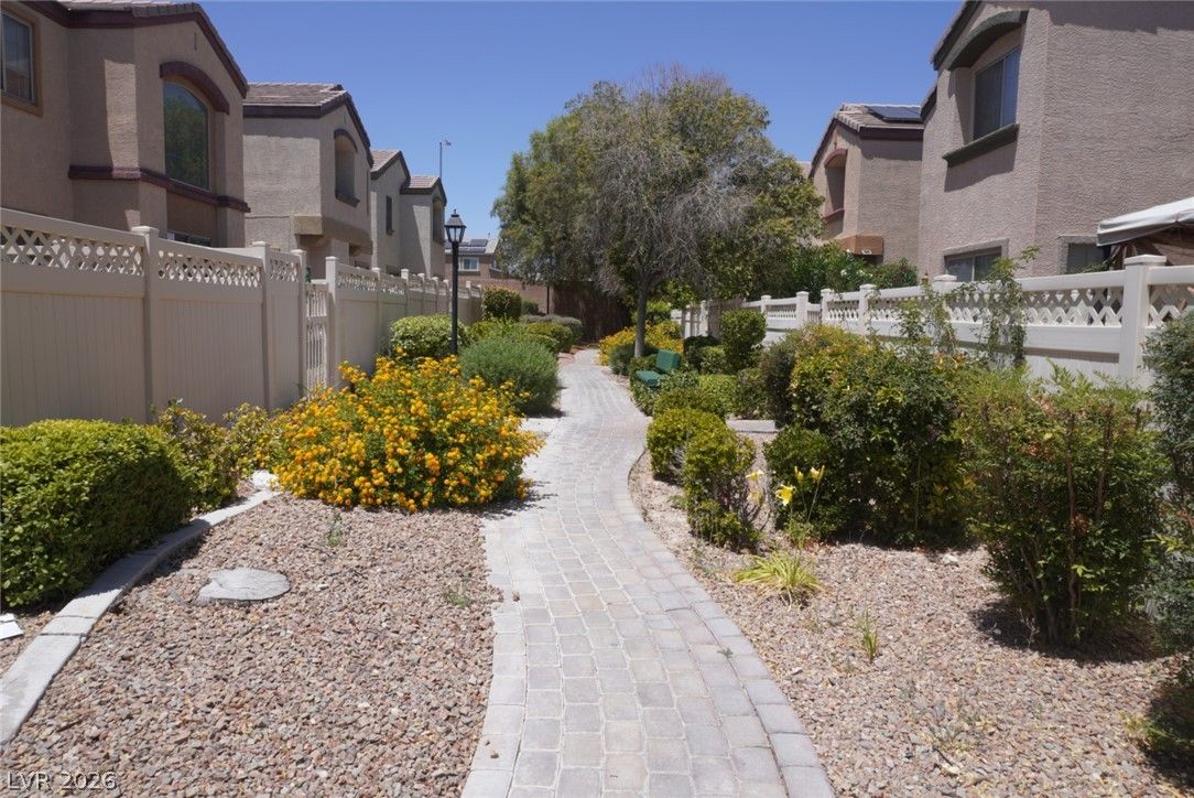 740 Tree Vista Court — photo 2 of 18