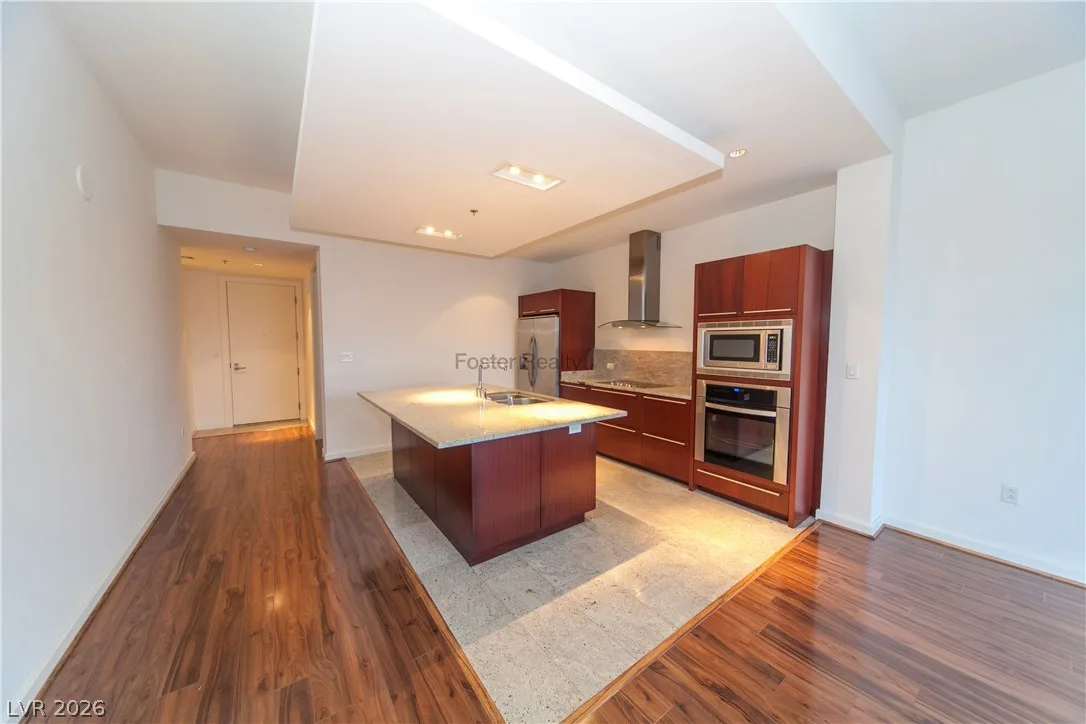 4471 DEAN MARTIN Drive 2504 — photo 4