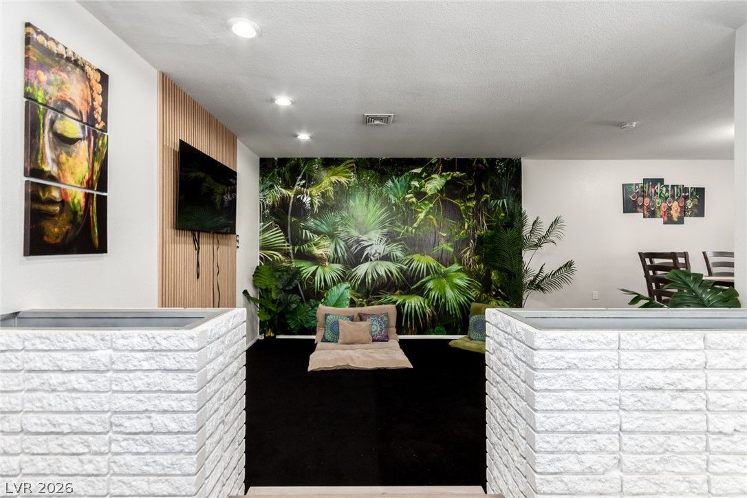 5710 Madre Mesa Drive — photo 3